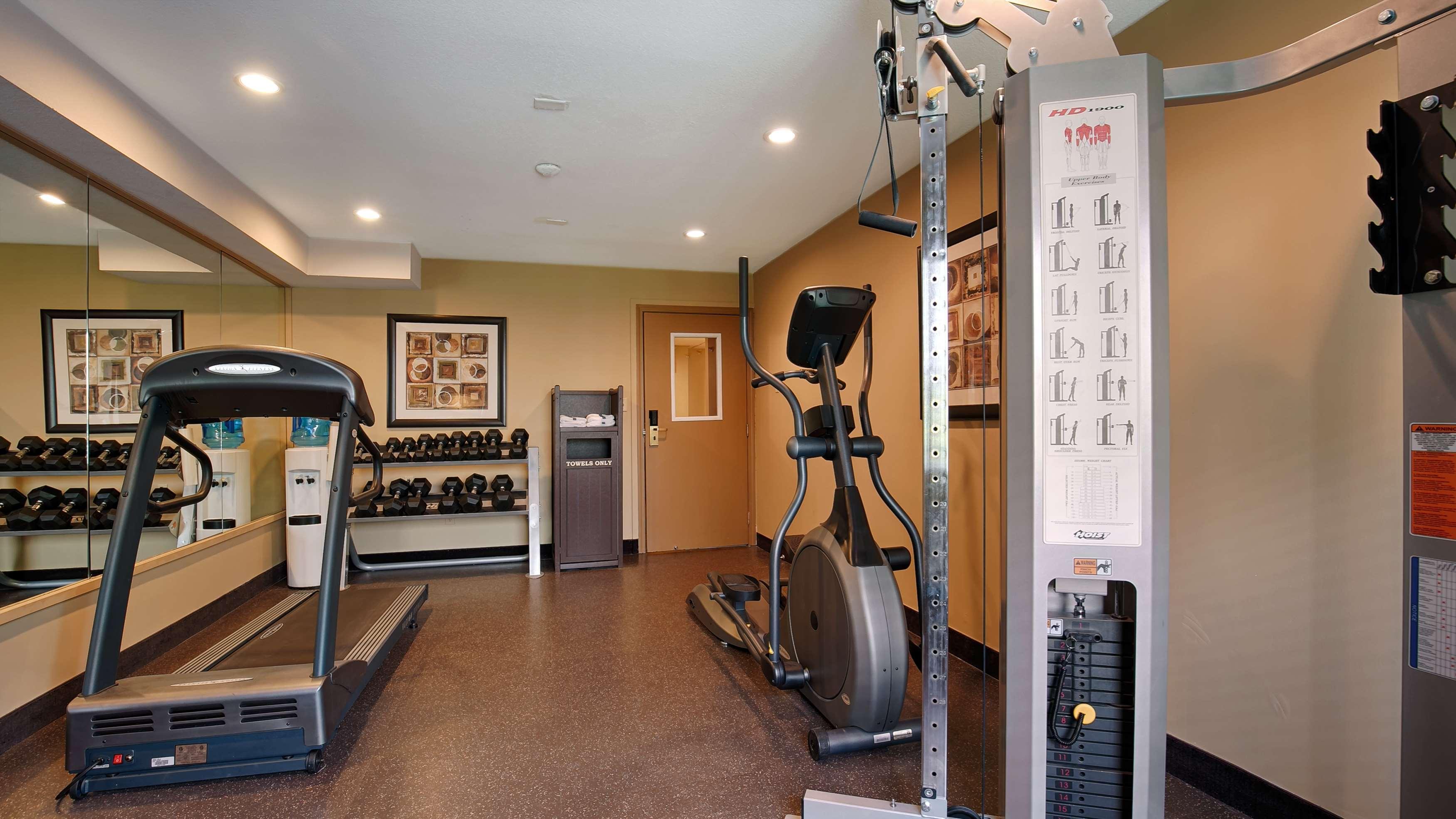 Best Western Maple Ridge Exterior photo