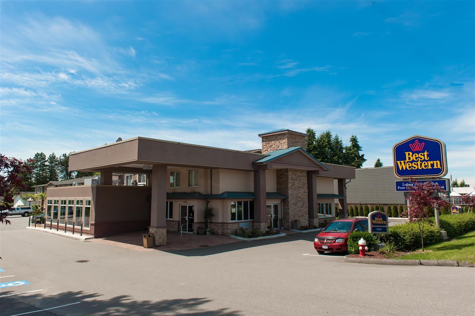 Best Western Maple Ridge Exterior photo